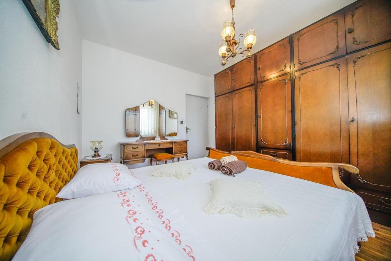 Apartman Mate Splitska Zewnętrze zdjęcie