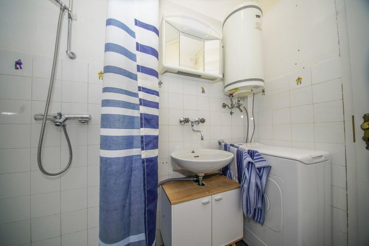 Apartman Mate Splitska Zewnętrze zdjęcie